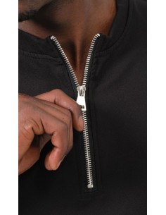 Ensemble Qamis Court Silent noir Qaba’il pour homme, avec haut long zippé et pantalon assorti au style mastour moderne. 2